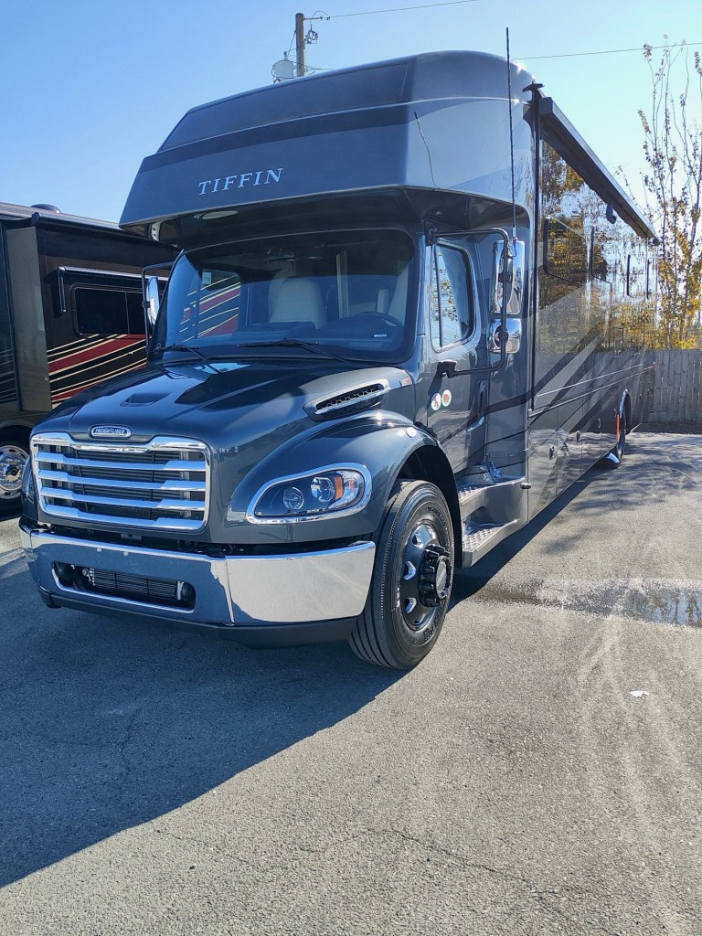 65008e13-a6ca-456c-9c47-70a33ea01d0f-1